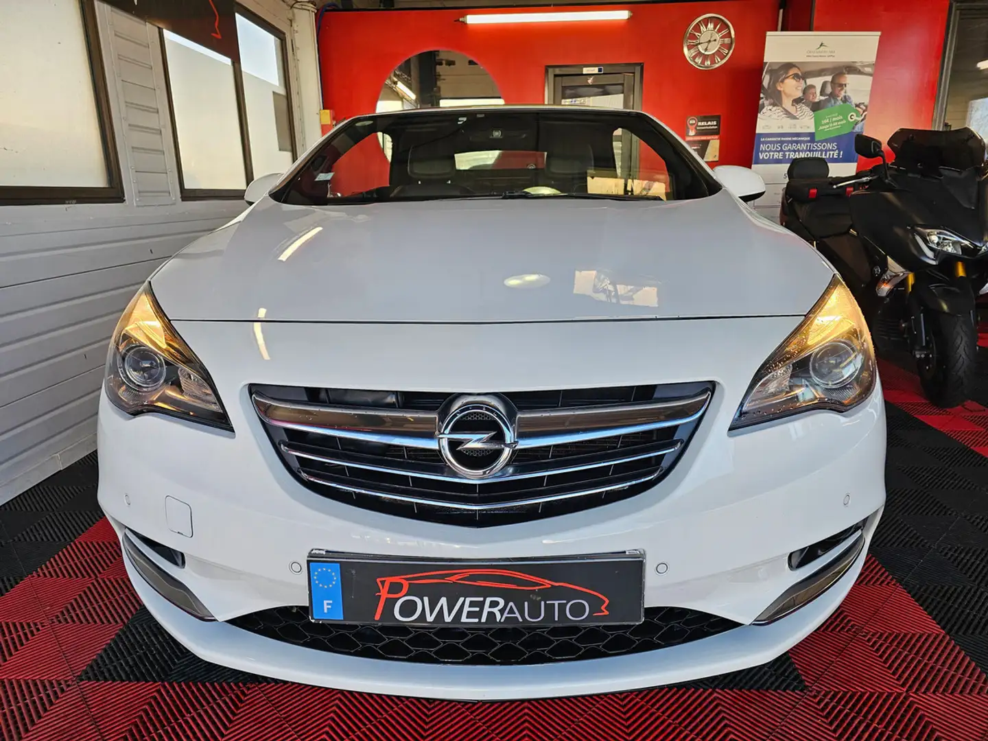 Opel Cascada 2.0 cdti Blanc - 2