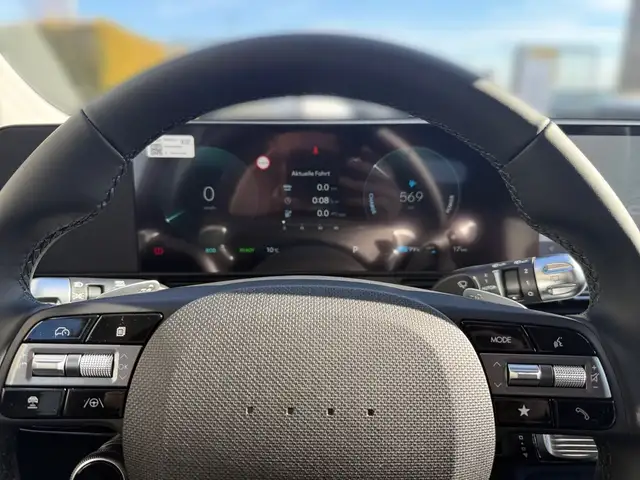 Hyundai Ioniq 5 view 8