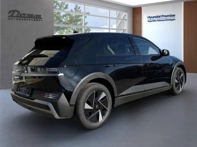 Hyundai Ioniq 5 view 3