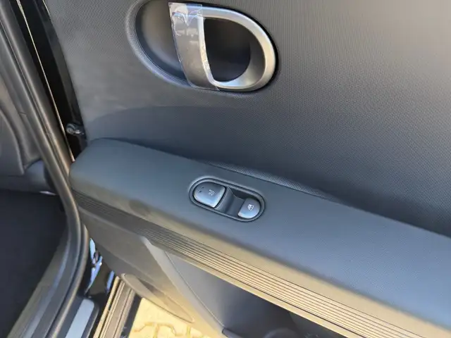 Hyundai Ioniq 5 view 17