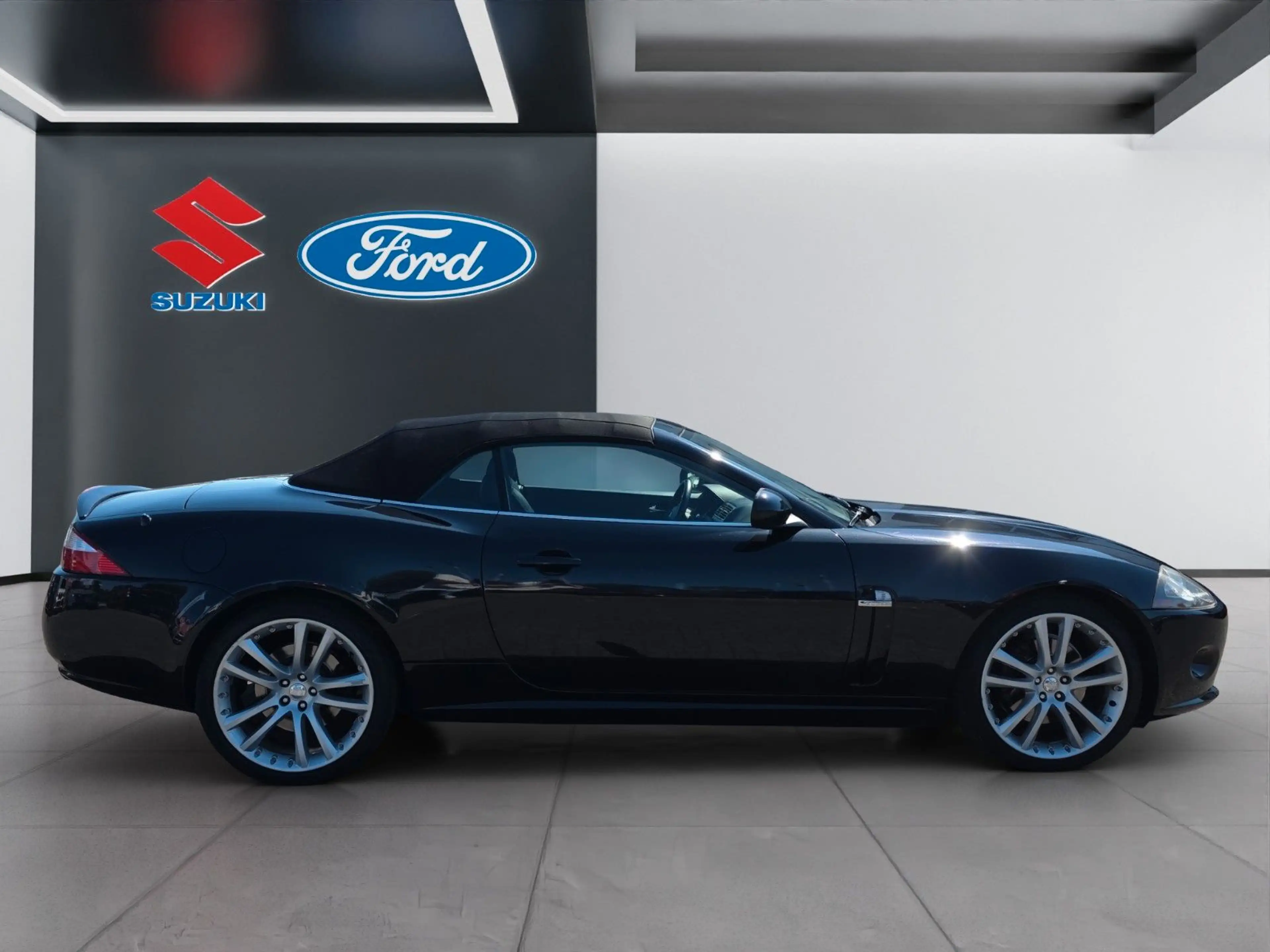 Jaguar XK Cabriolet 4.2 V8*PDC*Memory*Navi*Leder*Xenon — photo 5
