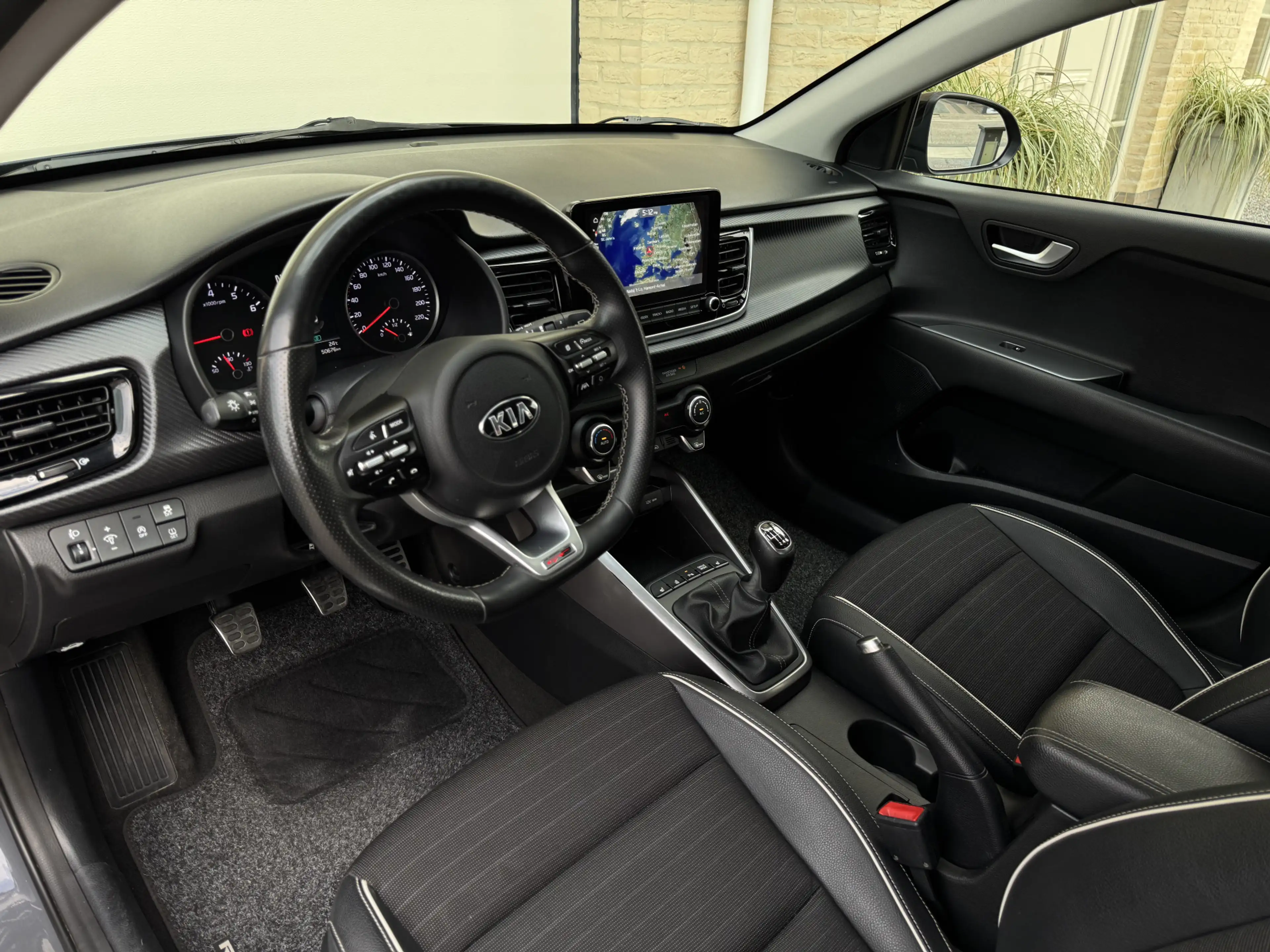 Kia Rio 1.0 T-GDi MHEV 120pk GT-Line Facelift Navi Leder C — photo 2