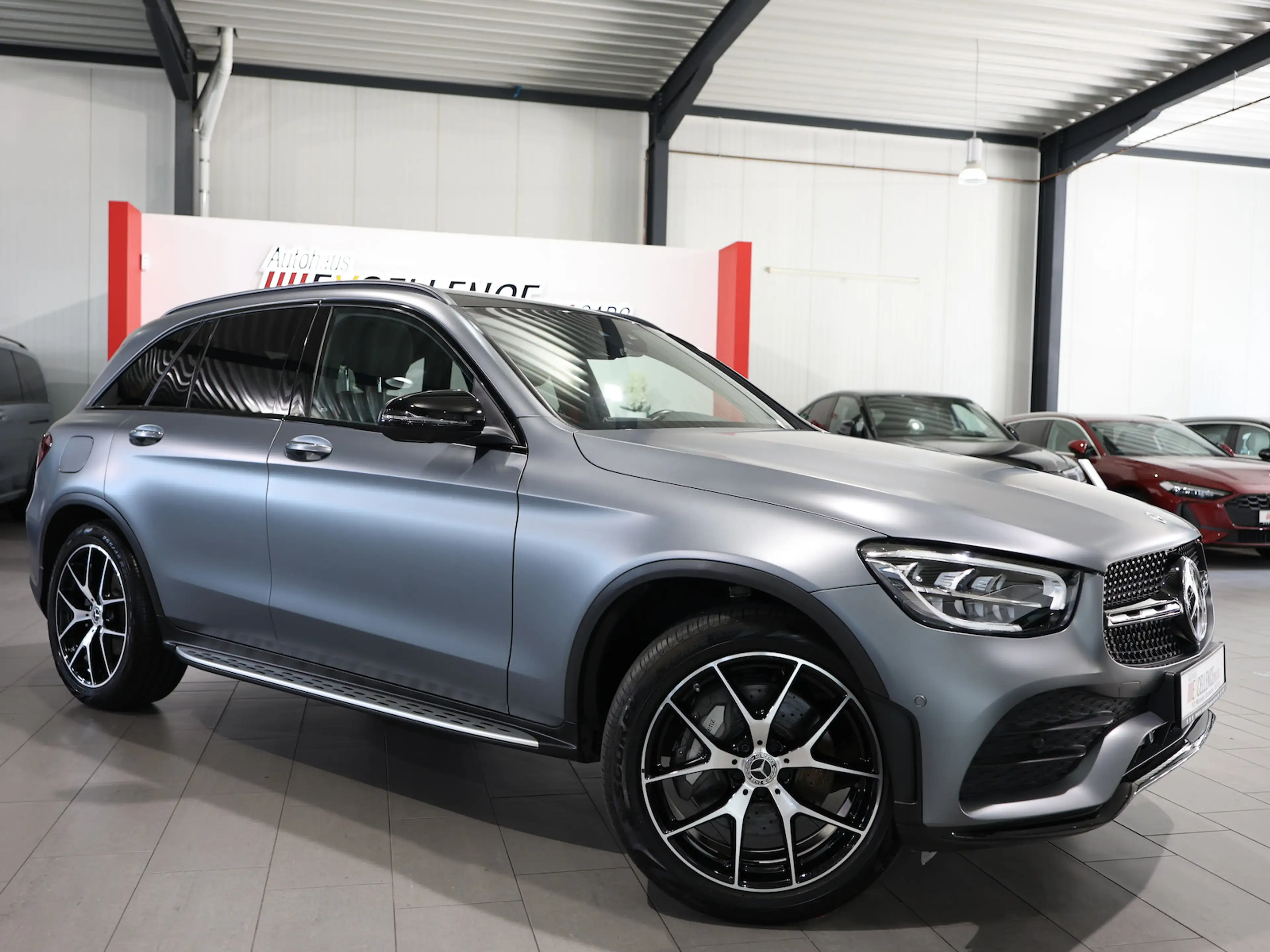 Mercedes-Benz GLC 220 d 4Matic AMG-LINE-PLUS MATT / PANORAMA — photo 3