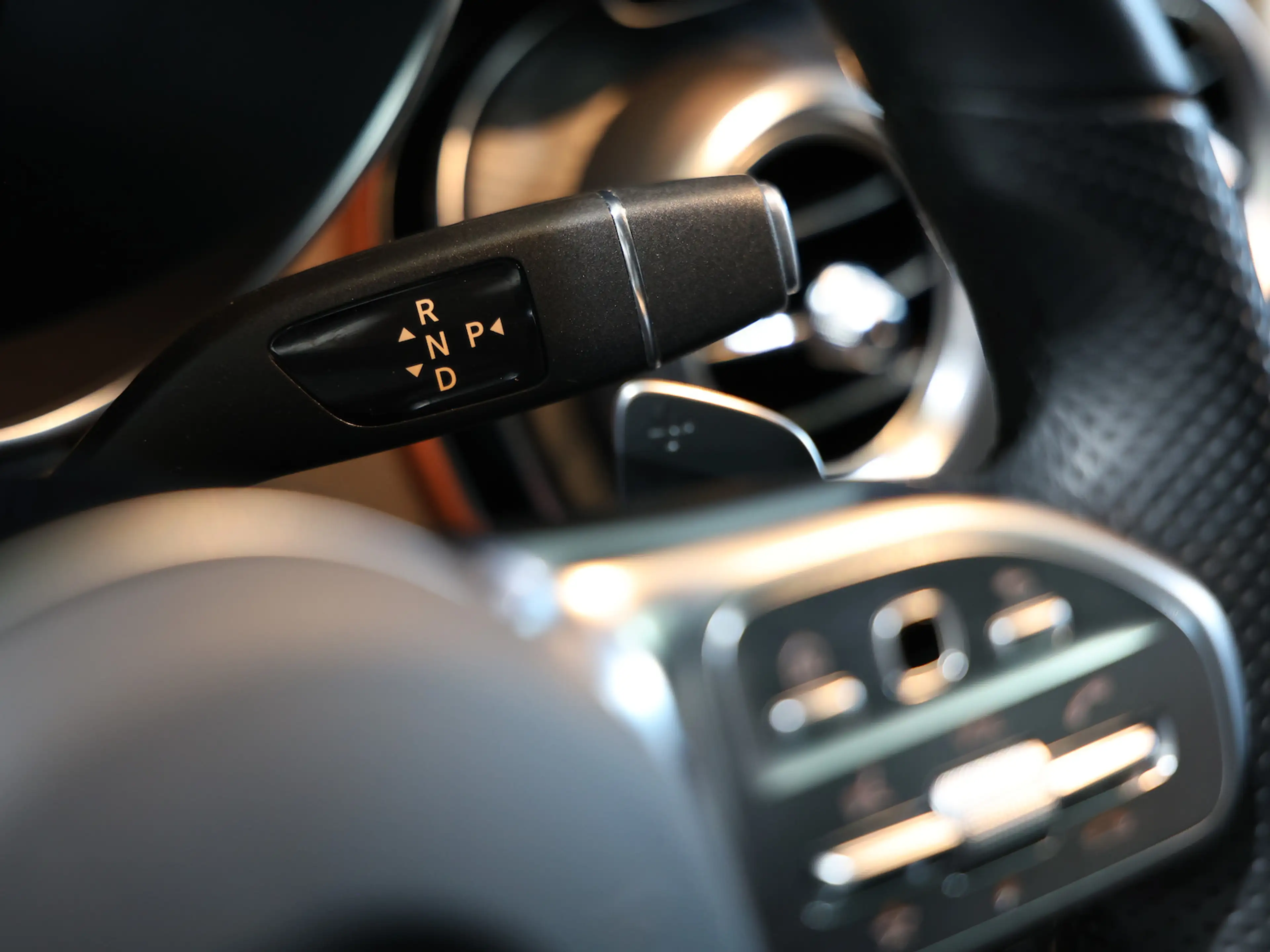 Mercedes-Benz GLC 220 d 4Matic AMG-LINE-PLUS MATT / PANORAMA — photo 15