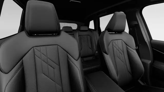 BMW X3 view 11
