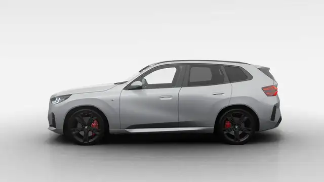 BMW X3 view 4