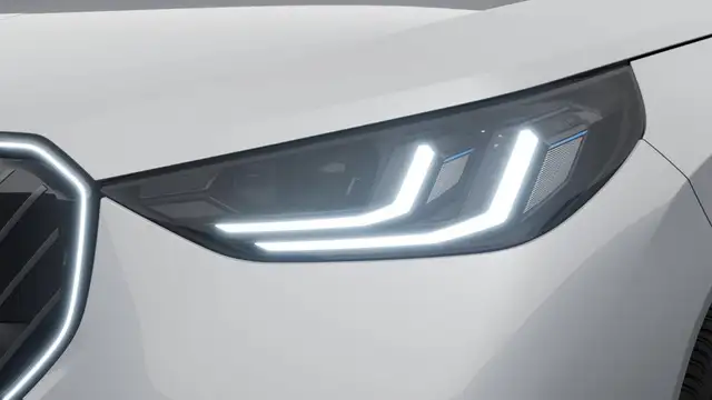 BMW X3 view 6