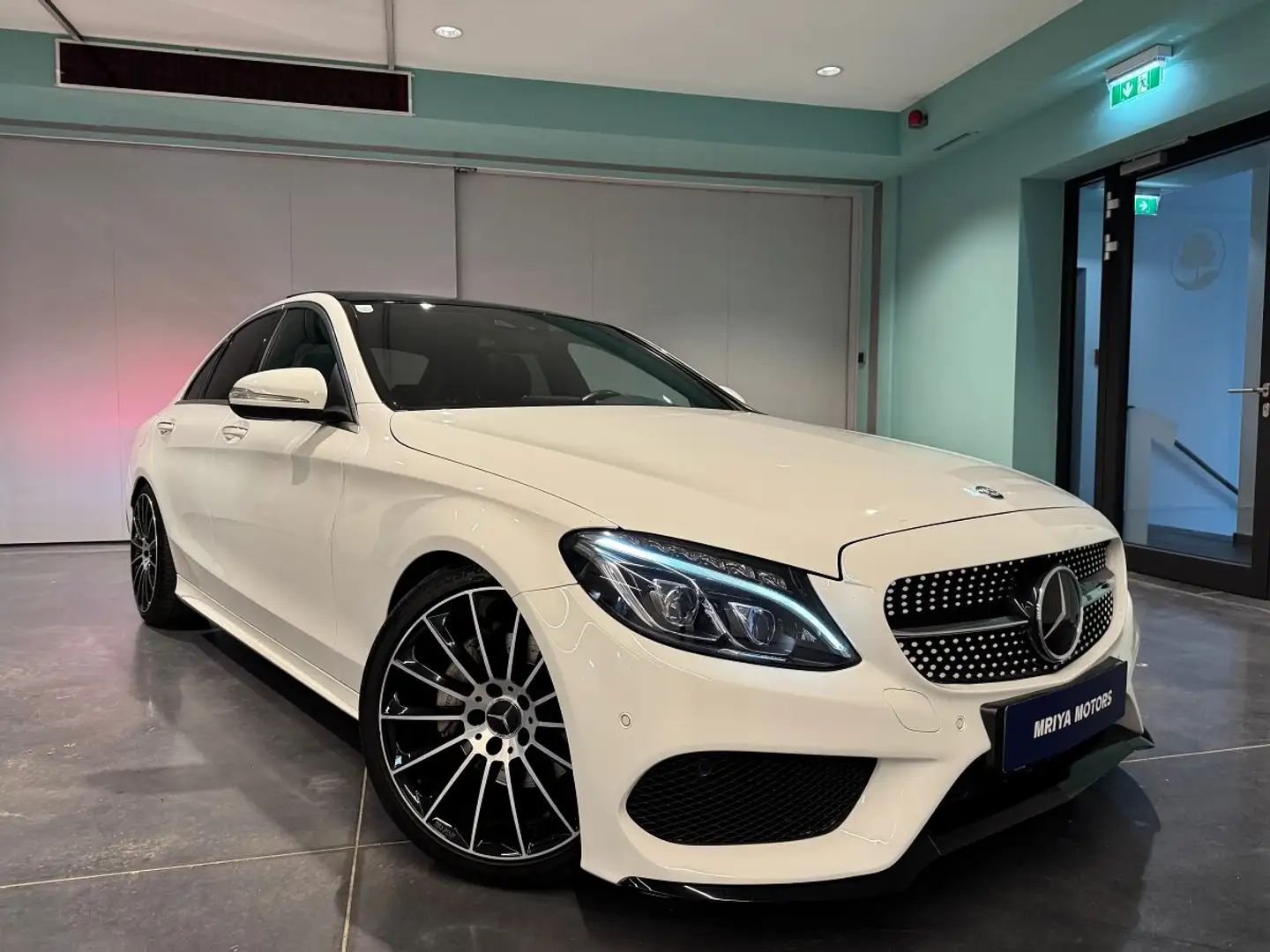 Mercedes-Benz C 220 d AMG | AIRMATIC | Burmester | DISTRONIC Weiß - 1