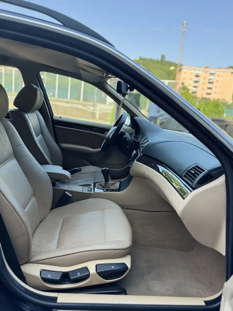 BMW 330 330d Touring FL - 2