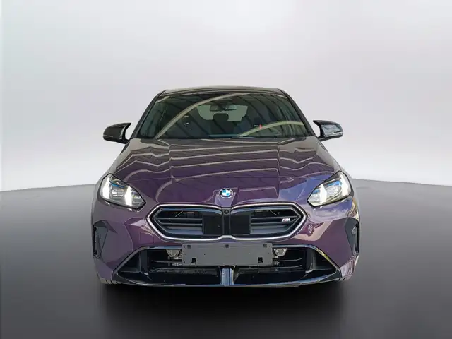 BMW 1 Series view 2
