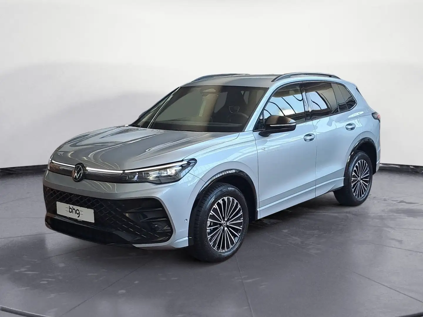 Volkswagen Tiguan R-Line 2,0 TDI SCR 4M DSG *HEAD-UP*MASSAG Silber - 2