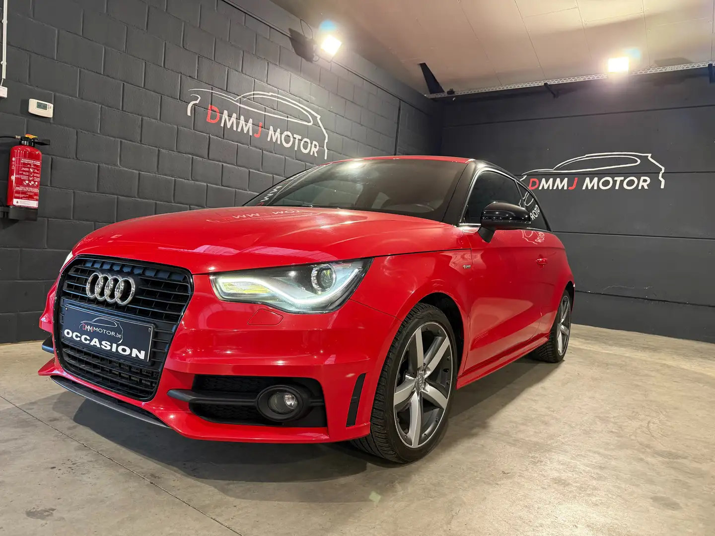 Audi A1 A1 1.6 TDi Ambition S line Rot - 1