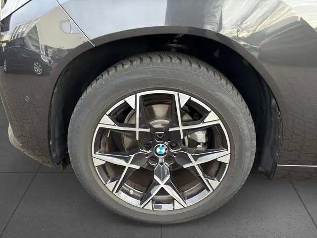 BMW X3 view 5