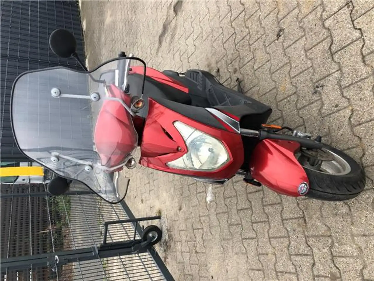 Kymco Agility 50 Roller/Scooter in Rot gebraucht in Herne für € 350,-