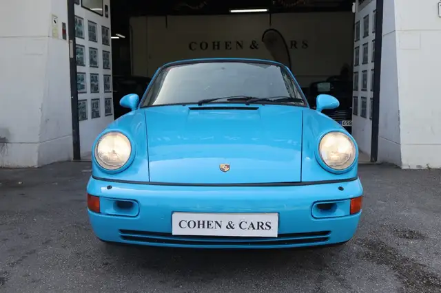 Porsche 911 view 2