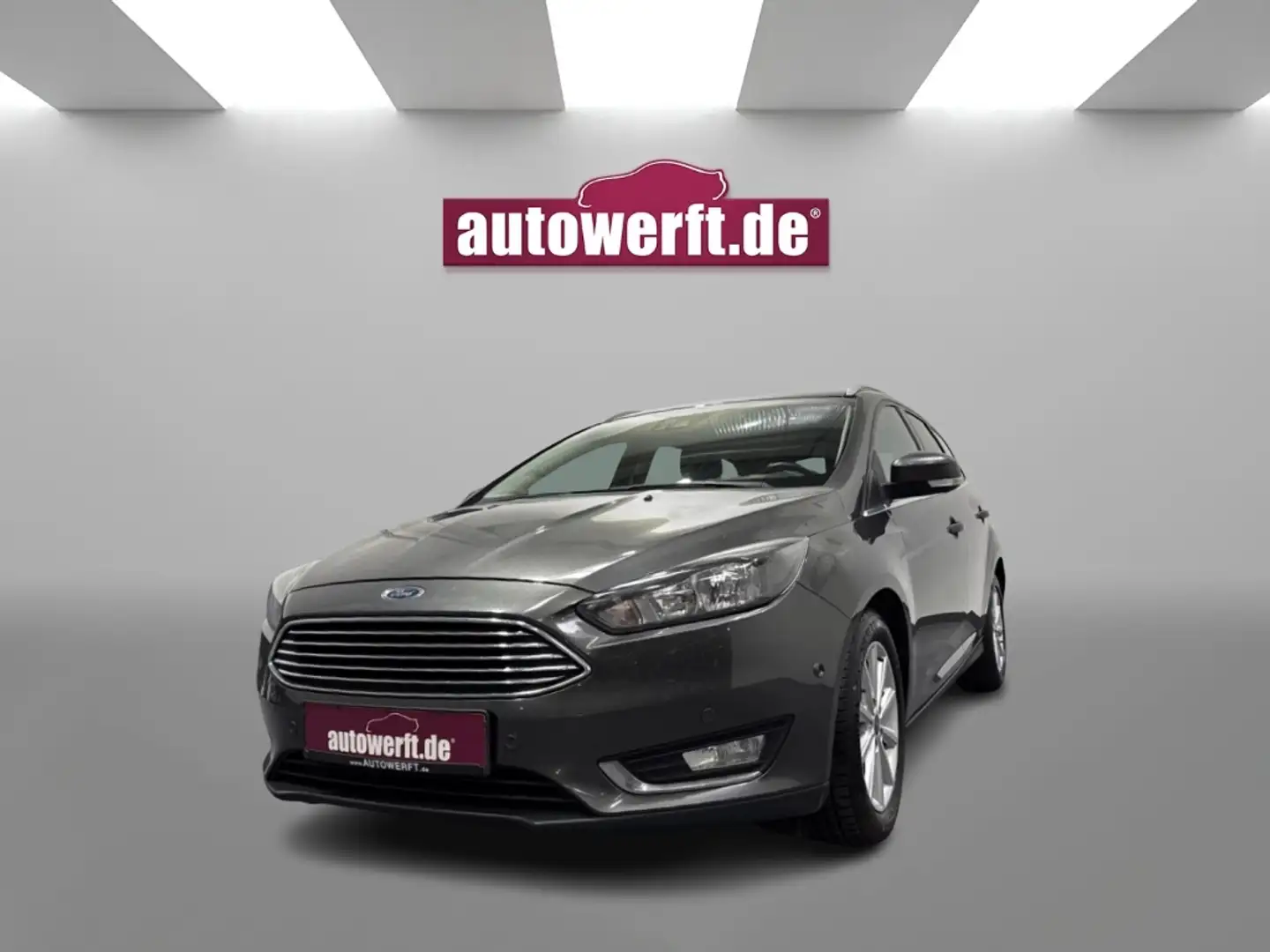 Ford Focus 1.5 TDCi Titanium AHK*NAVI*PDC*SHZ*WINTER-PAKET*KL Gris - 1