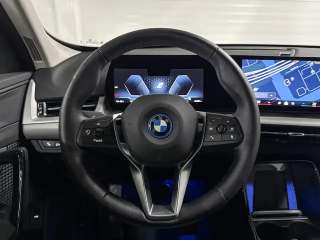 BMW Ix1 view 12