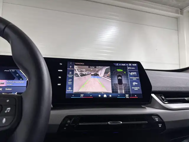 BMW Ix1 view 14