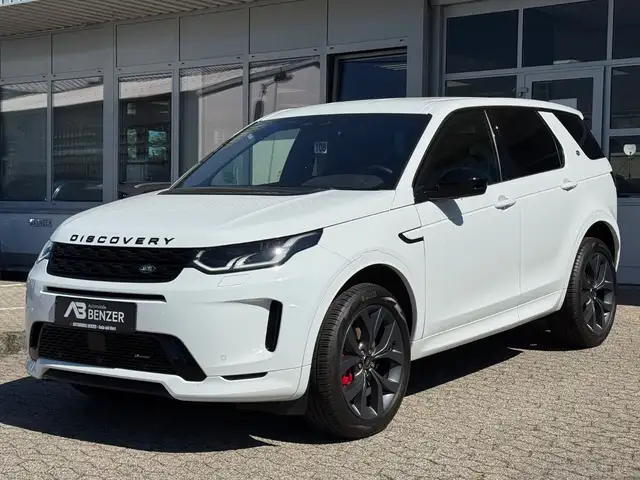 Land Rover Discovery Sport view 2