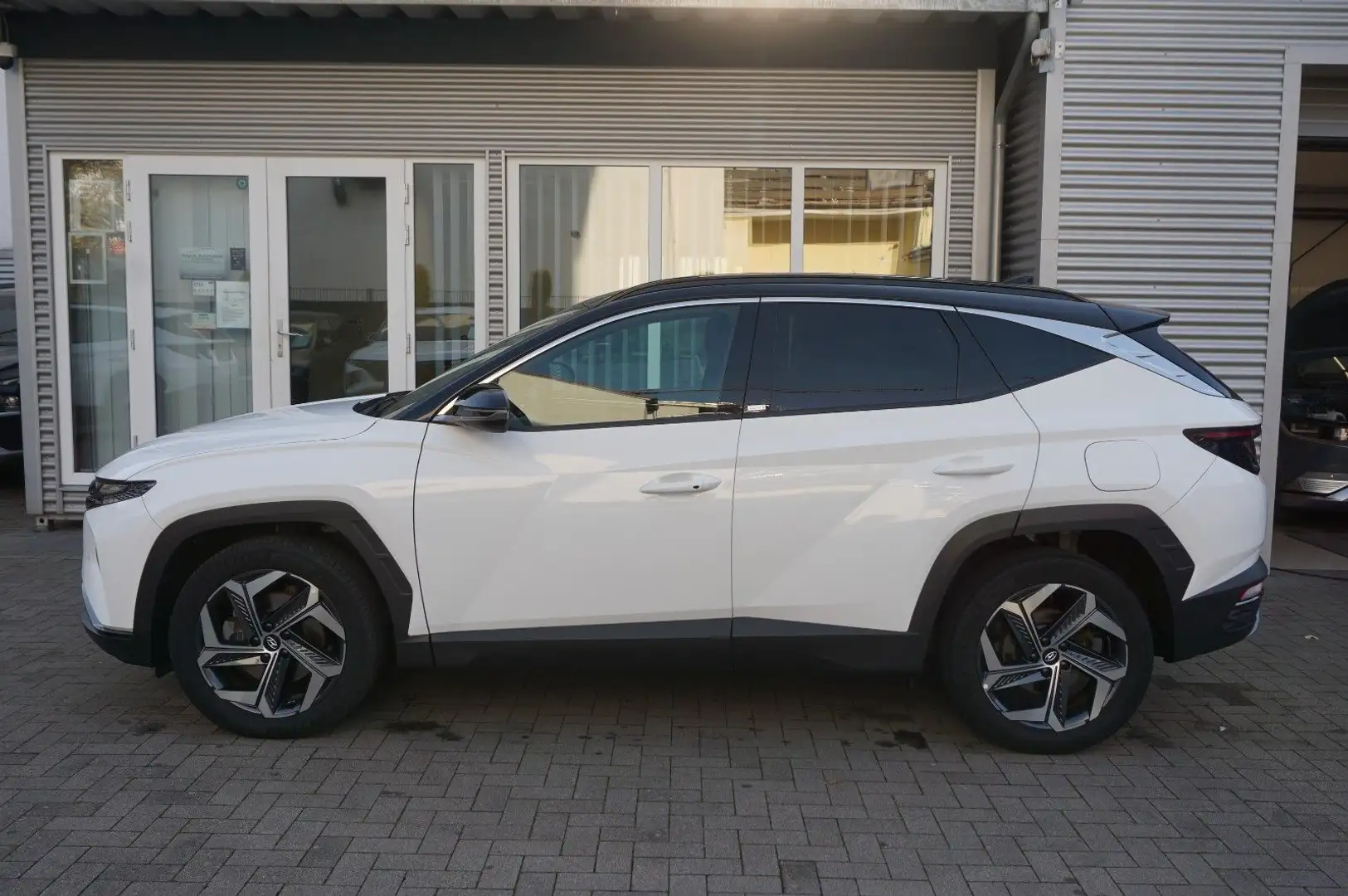 Hyundai TUCSON Prime Hybrid 2WD KRELL ACC 4SHZ Belü CarP Blanc - 1