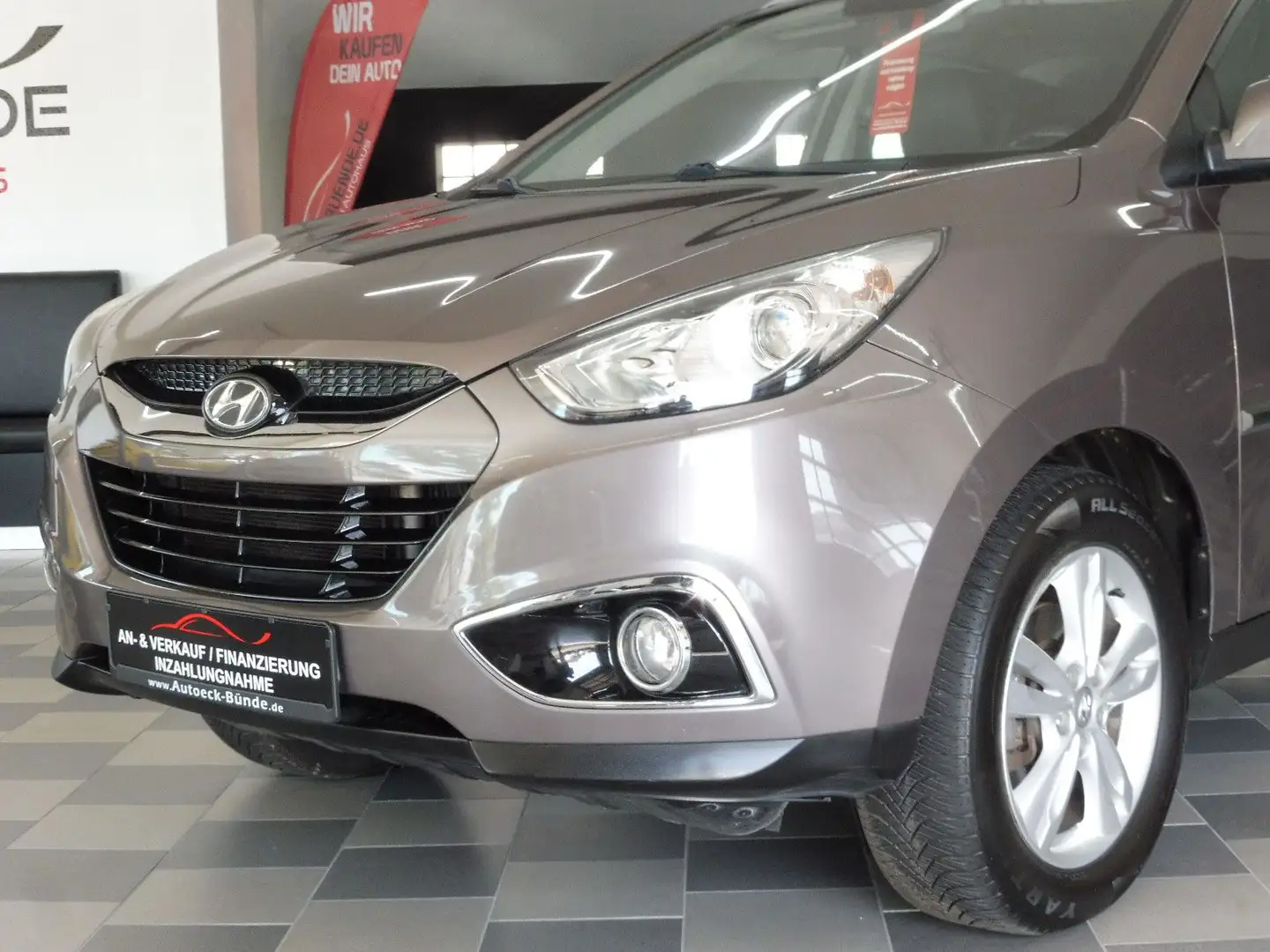 Hyundai iX35 5-Star Edition AWD KEYLESS/AHK 2T/PDC/SHZ Marrone - 1