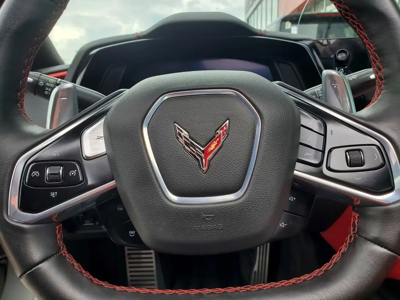 Chevrolet Corvette снимка Chevrolet Corvette