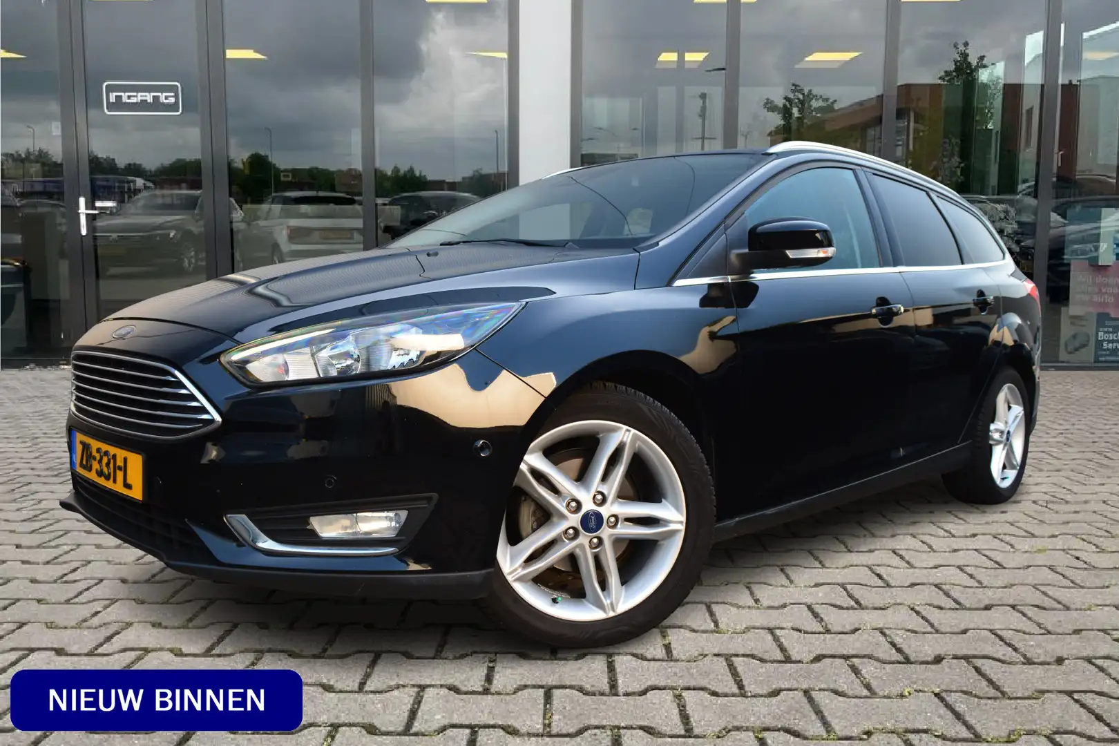 Ford Focus Wagon 1.0 Titanium | Camera | Trekhaak | Cruise Co Zwart - 1