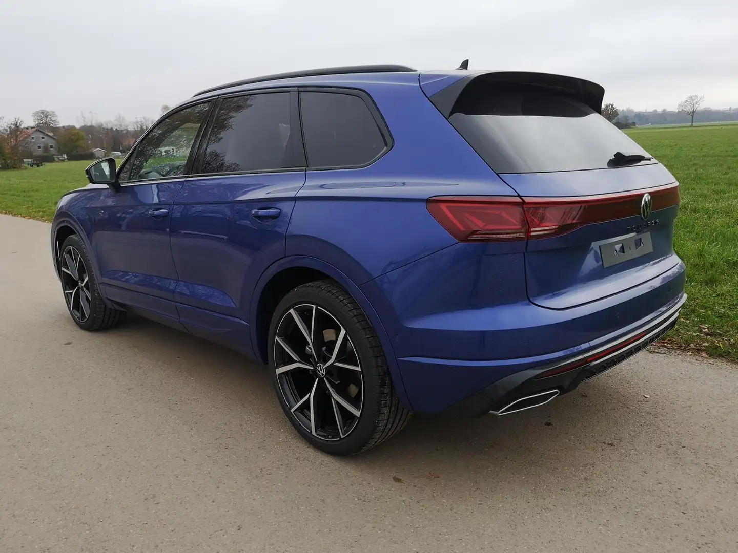 Volkswagen Touareg 3.0 TDI 210 kW 4Motion R-Line V6 UPE 113.880 € ... Blau - 2