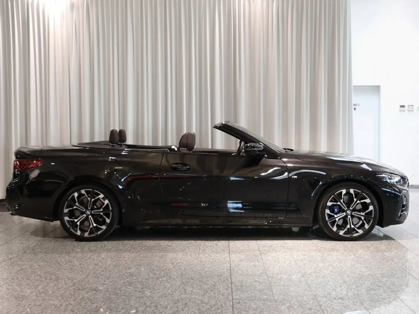 BMW 440 M440i xDrive Cabrio 19Zoll HarmKar Standheiz. Driv Noir - 2