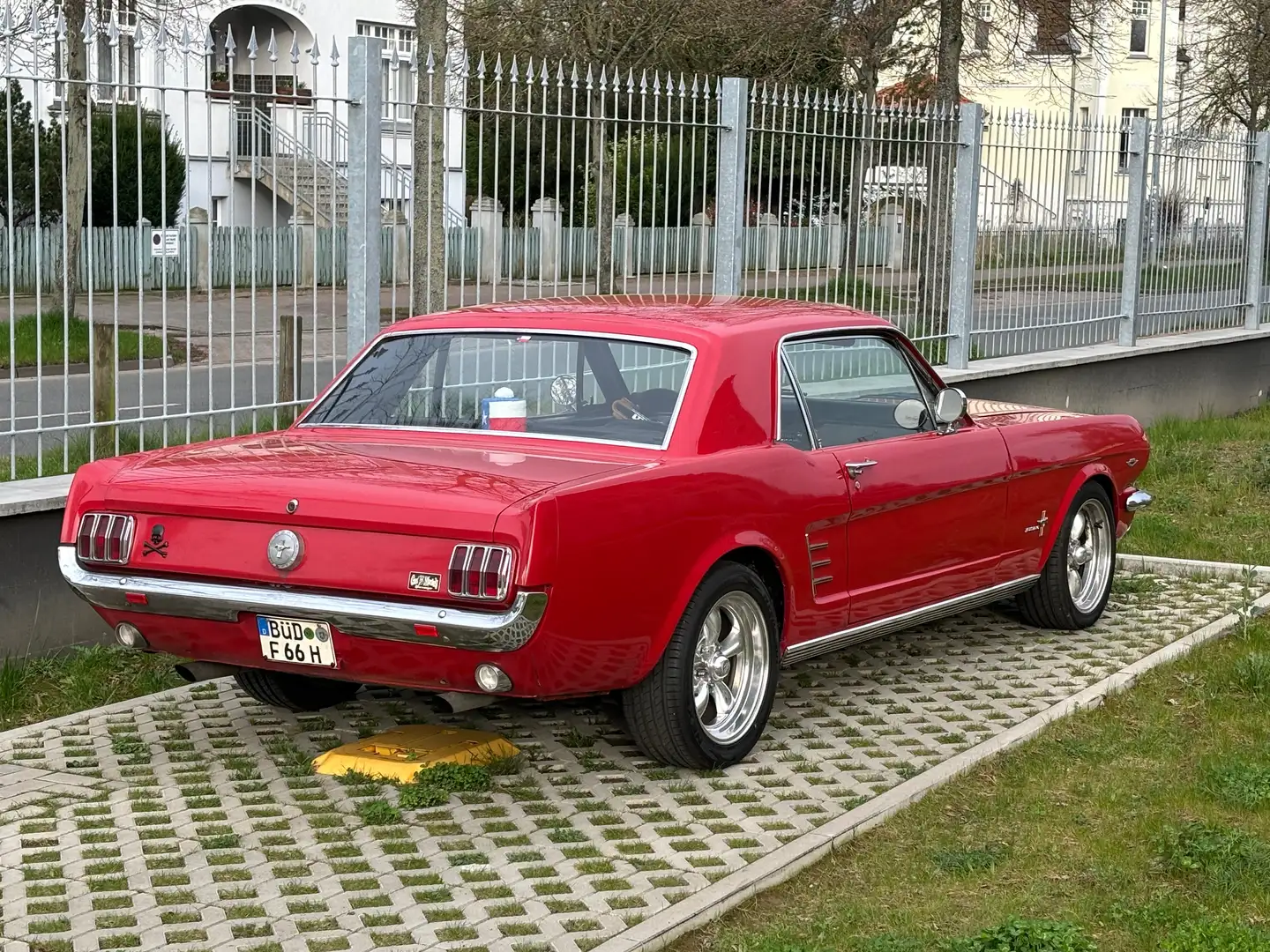 Ford Mustang Rot - 2