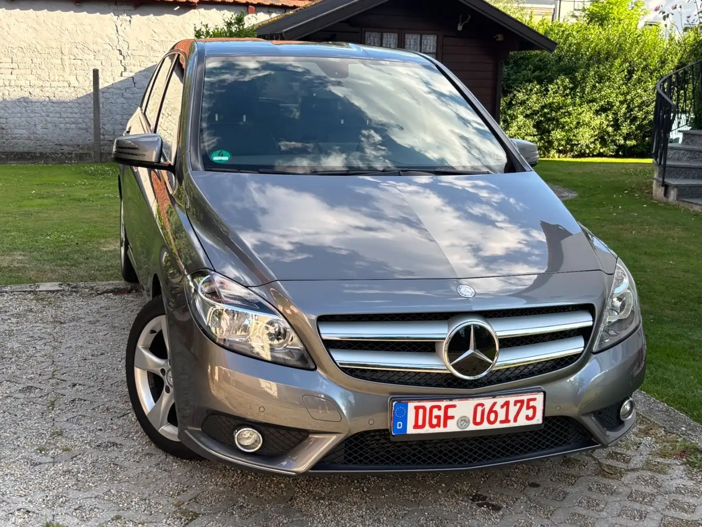 Mercedes-Benz B 200 CDI Automatik+Sportpaket+AHK+Abstandswarner Gris - 2