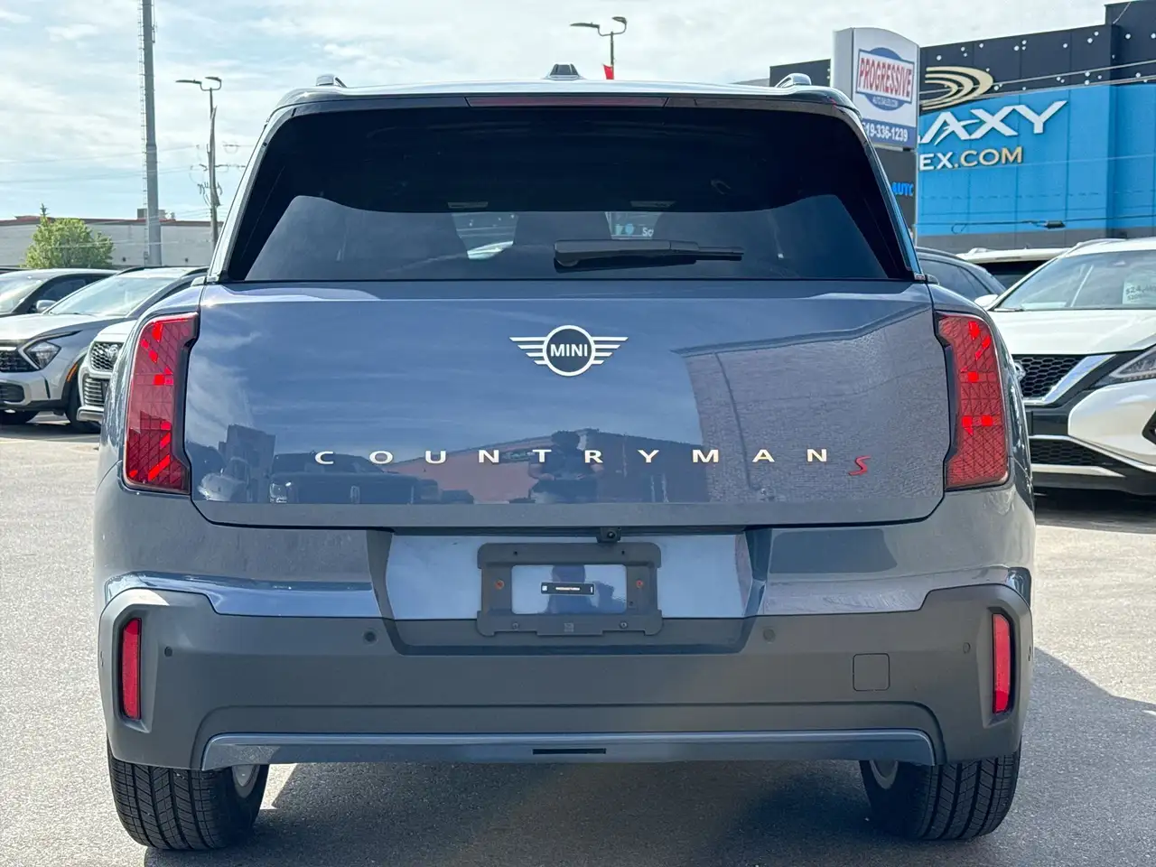 MINI Countryman photo MINI Countryman