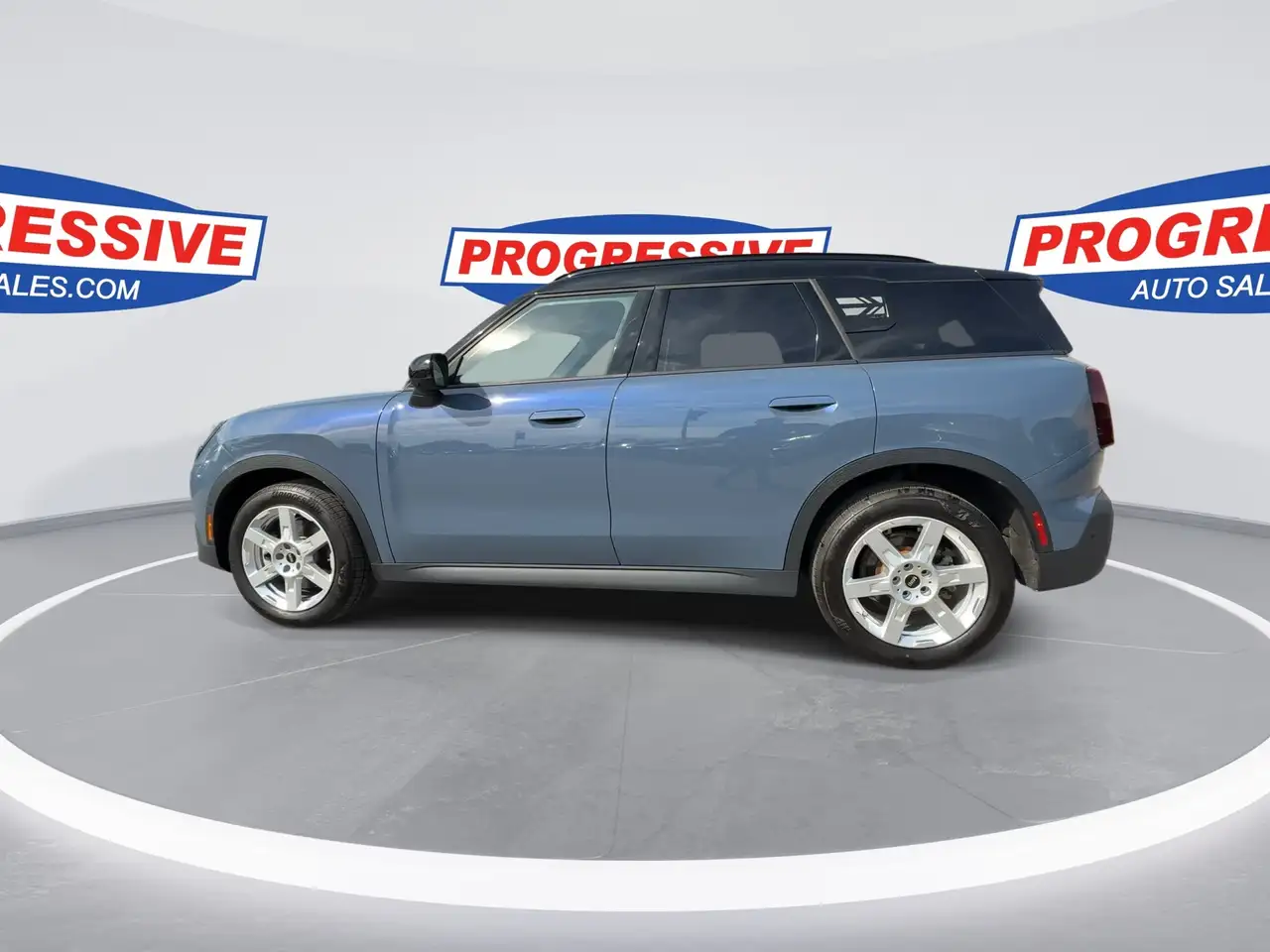 MINI Countryman photo MINI Countryman
