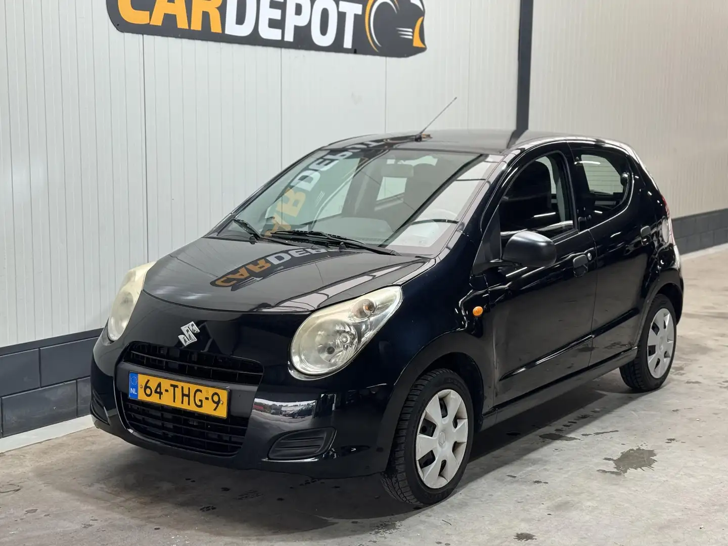 Suzuki Alto 1.0 Comfort Plus Zwart - 1