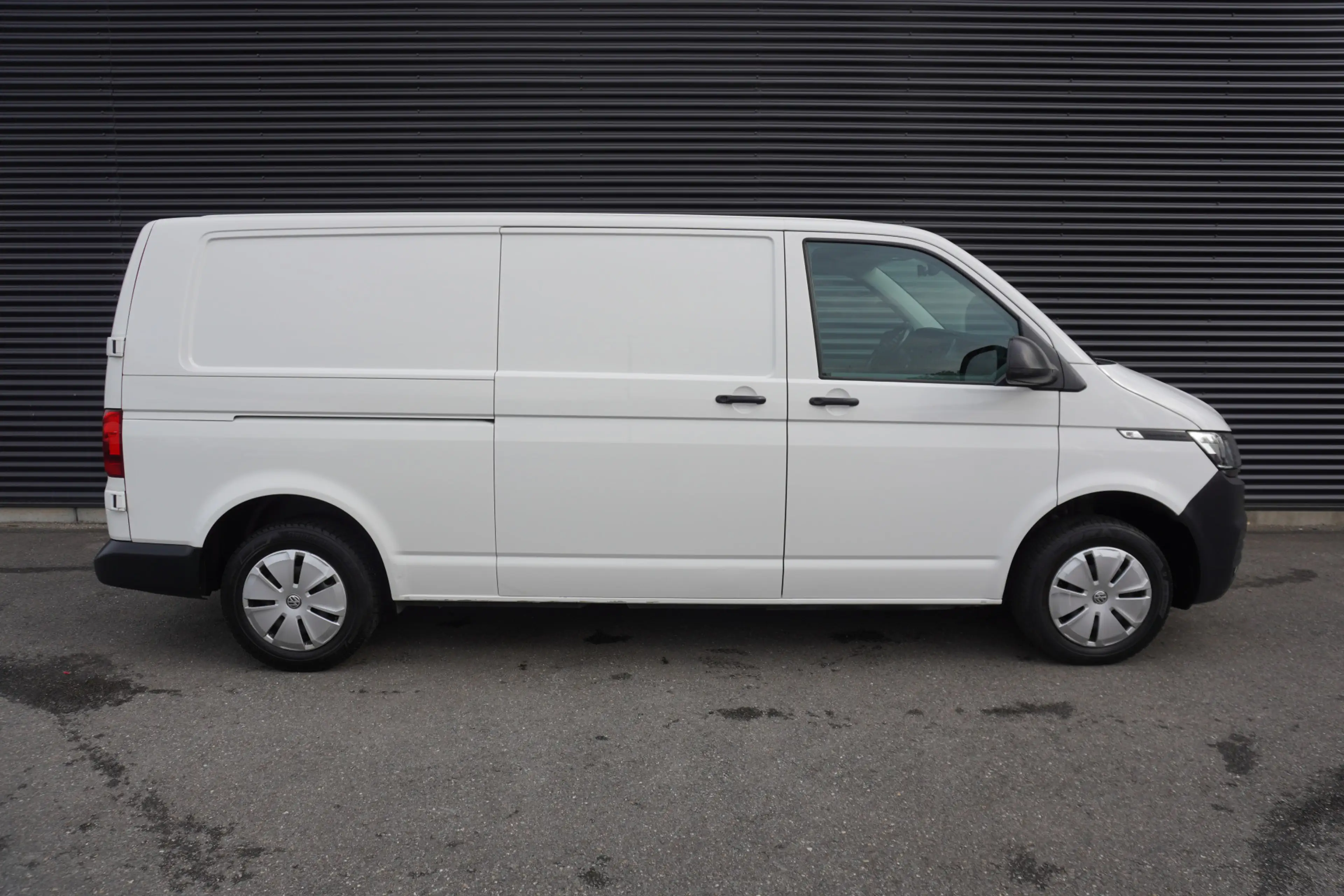Volkswagen Transporter L2H1 150pk Automaat 2x Schuifdeur Apple carplay Ca — photo 12