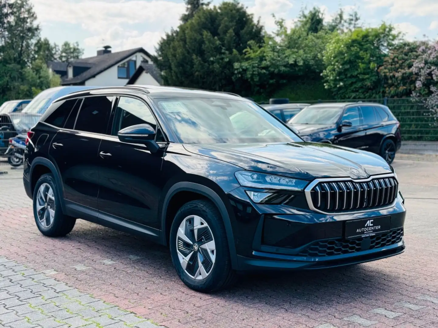 Skoda Kodiaq 1.5 TSI DSG NEW SHAPE+7 SEATS+PANO Negro - 1