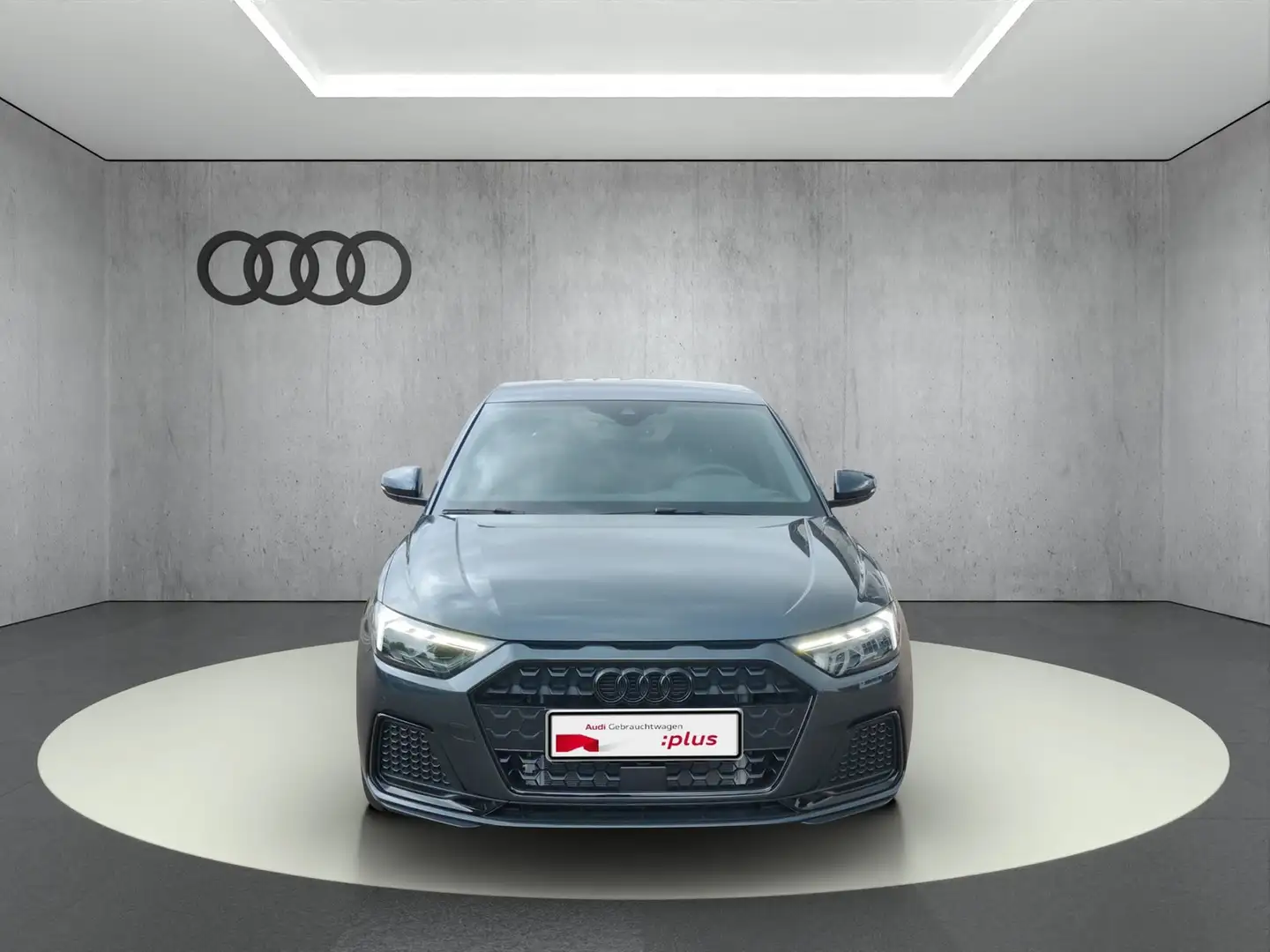Audi A1 Sportback 30 TFSI advanced S tronic Grijs - 2
