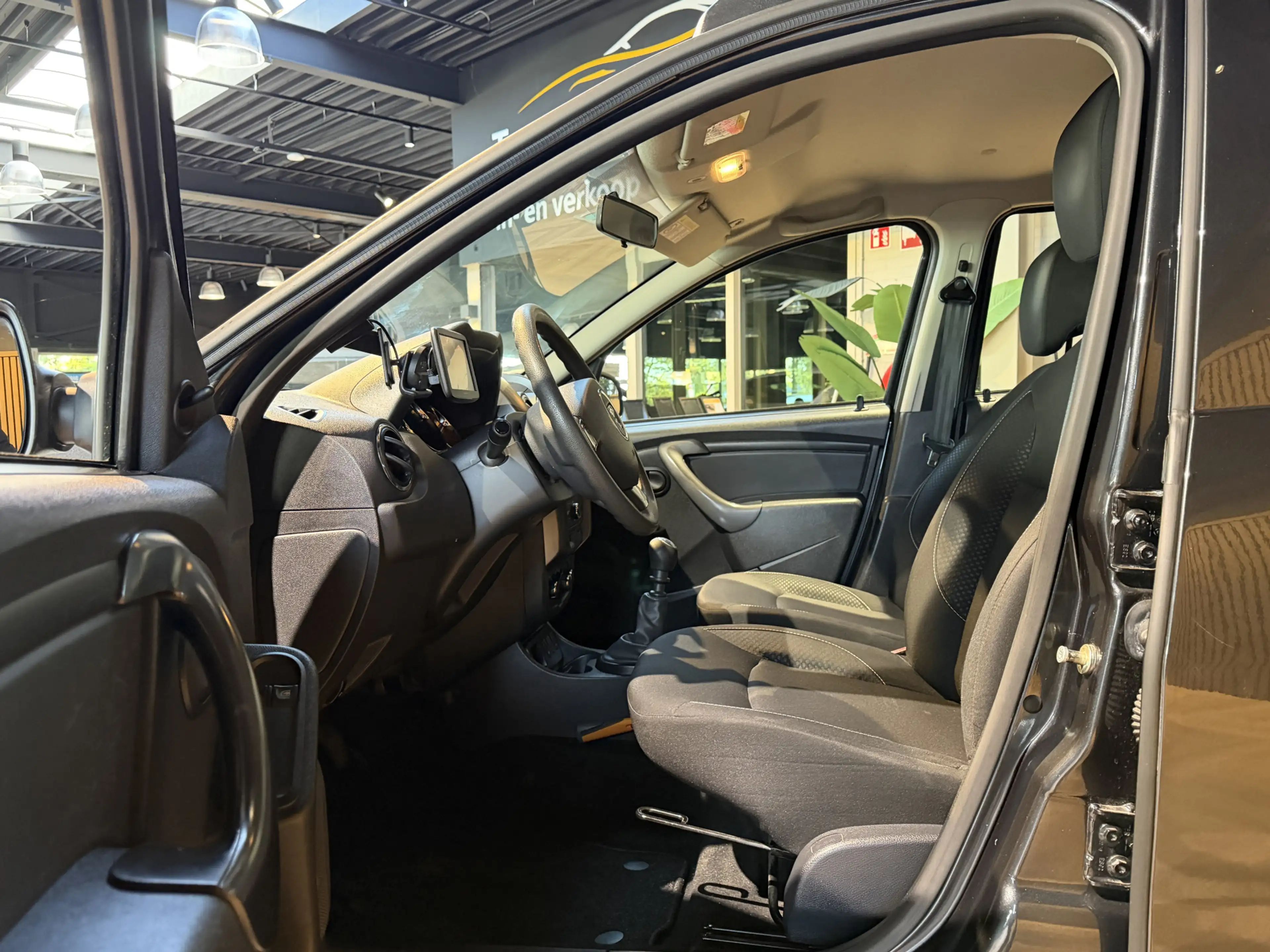 Dacia Duster 1.2 TCe 4x2 Ambiance — photo 7