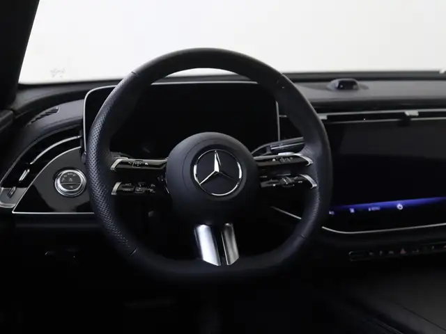 Mercedes-Benz E-Class view 10