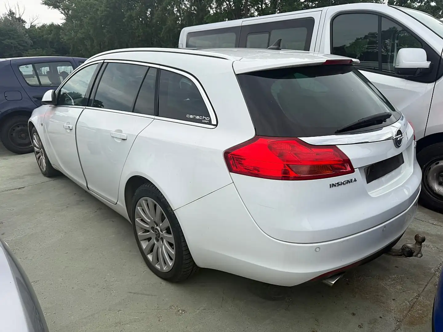 Opel Insignia ST 2,0 Turbo Sport Ecotec |VOLLAUSSTATTUNG|PANO... Weiß - 2