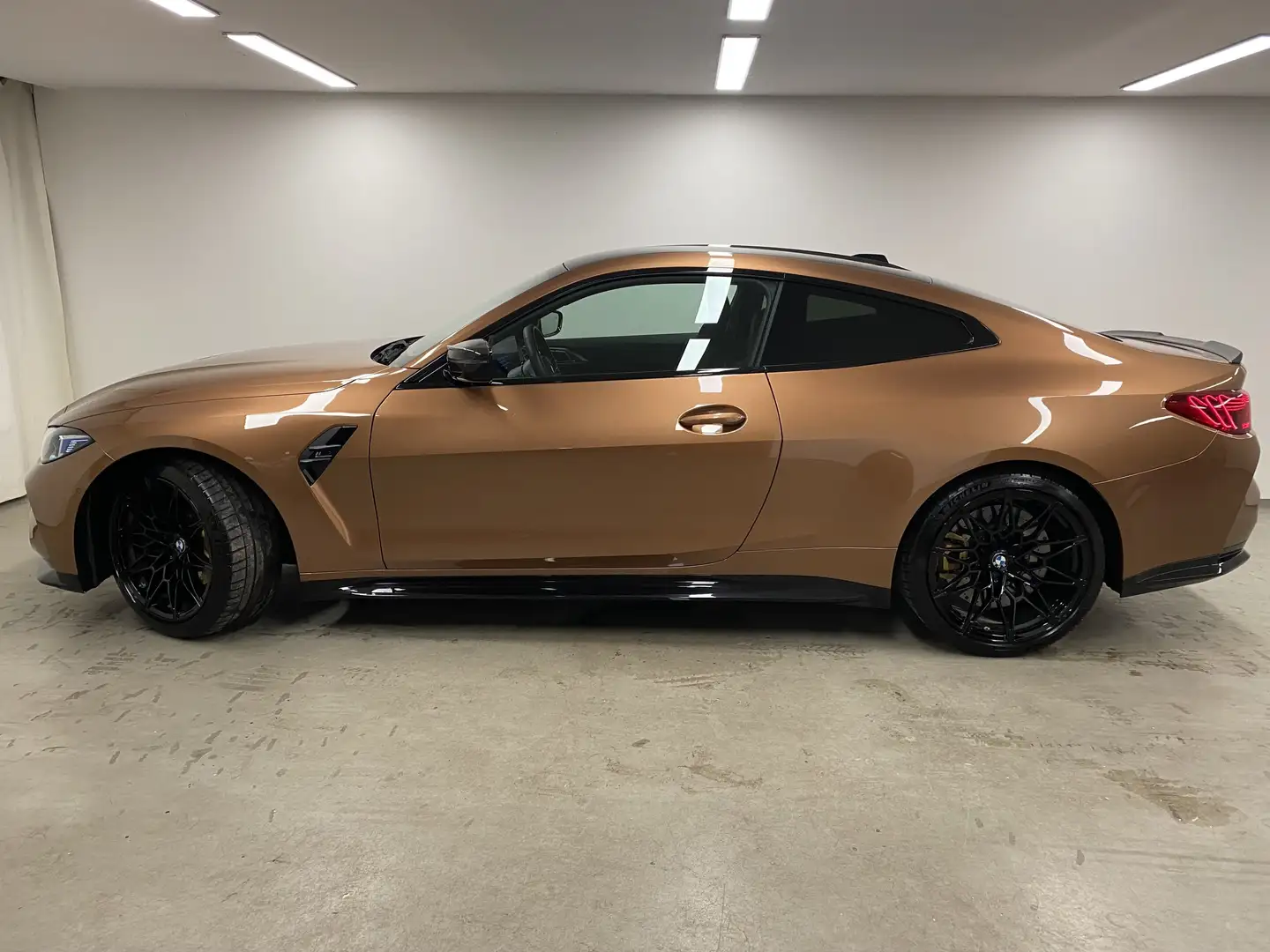 BMW M4 Competition M xDrive Coupé M Race Track Paket Braun - 2