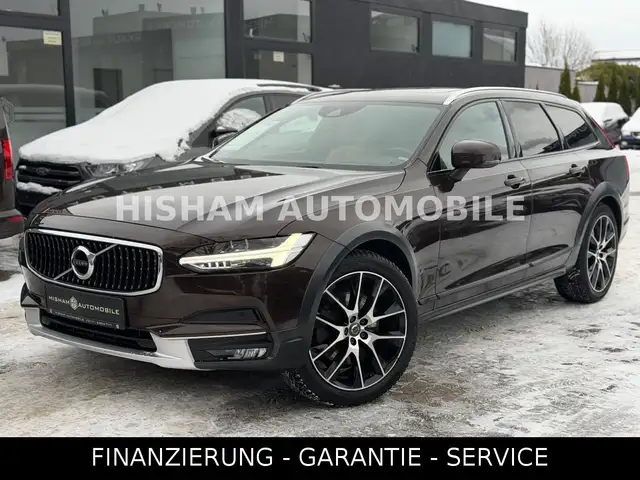 Volvo V90 Cross Country AWD/PANO/360CAM/NAVI/AHK/LEDER