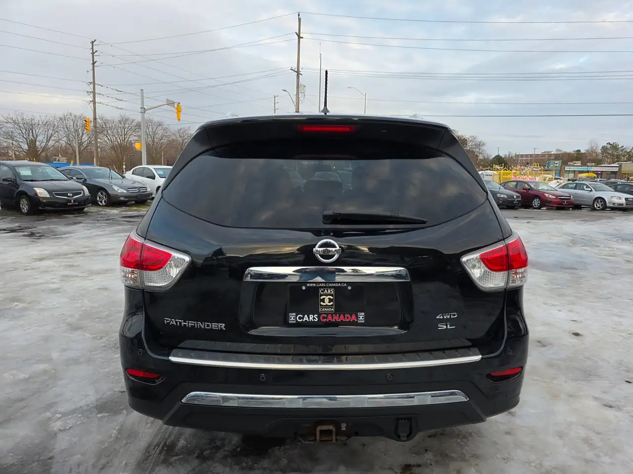 Nissan Pathfinder снимка Nissan Pathfinder