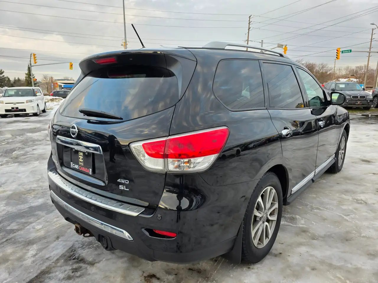 Nissan Pathfinder снимка Nissan Pathfinder