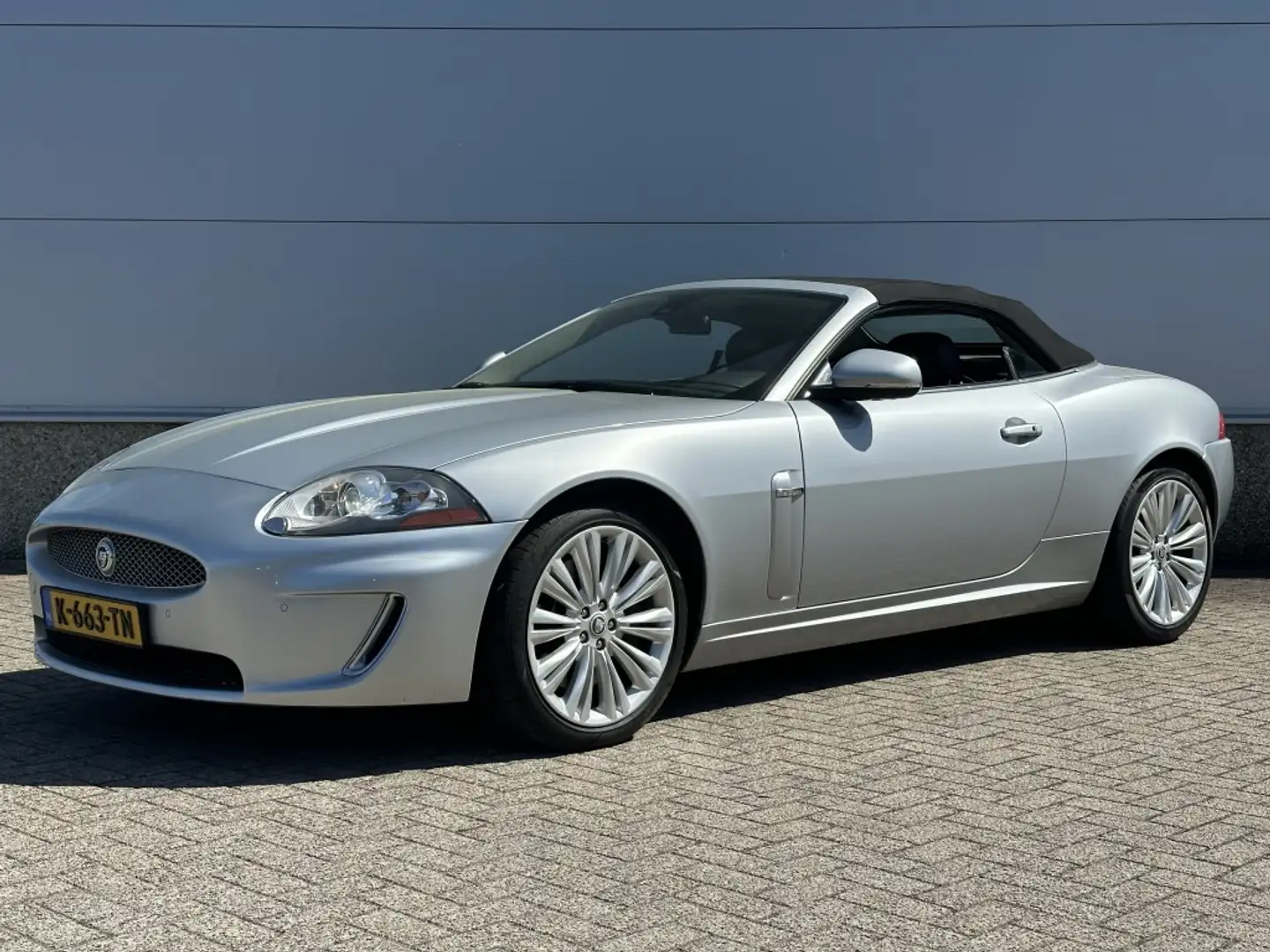 Jaguar XK 5.0 V8 Cabrio 385pk | 19inch | Leder | Premiumaudi Gris - 2