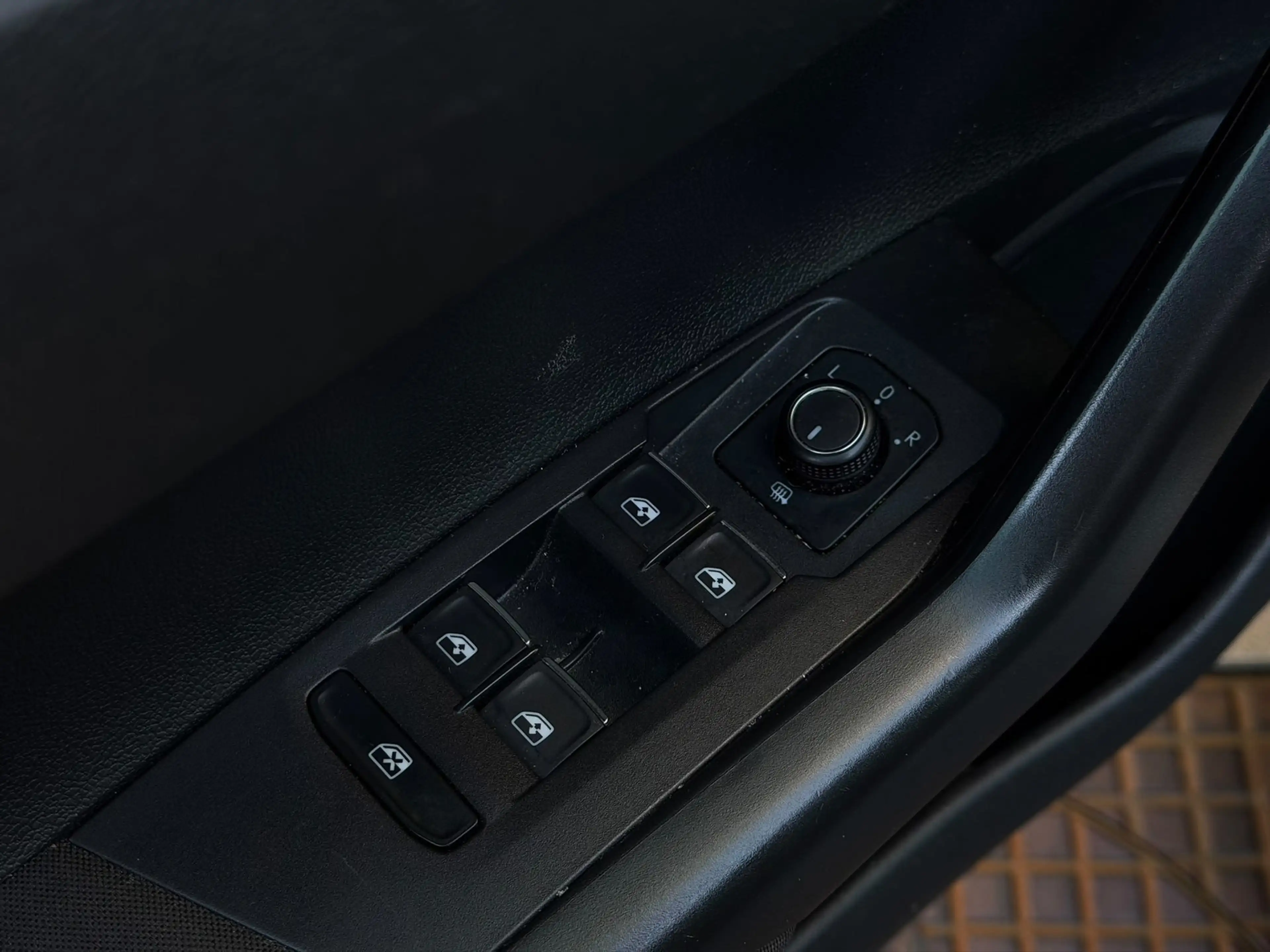 Volkswagen Polo GTI 2.0 TSI 200PK (CARPLAY, PARKEERSENSOREN V+A, AUTOM — photo 28