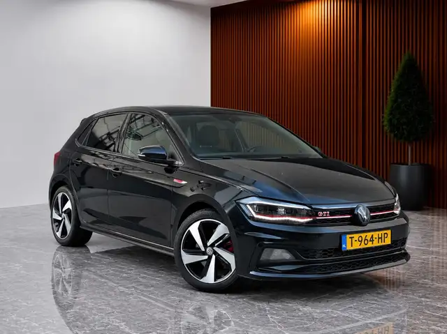 Volkswagen Polo GTI 2.0 TSI 200PK (CARPLAY, PARKEERSENSOREN V+A, AUTOM