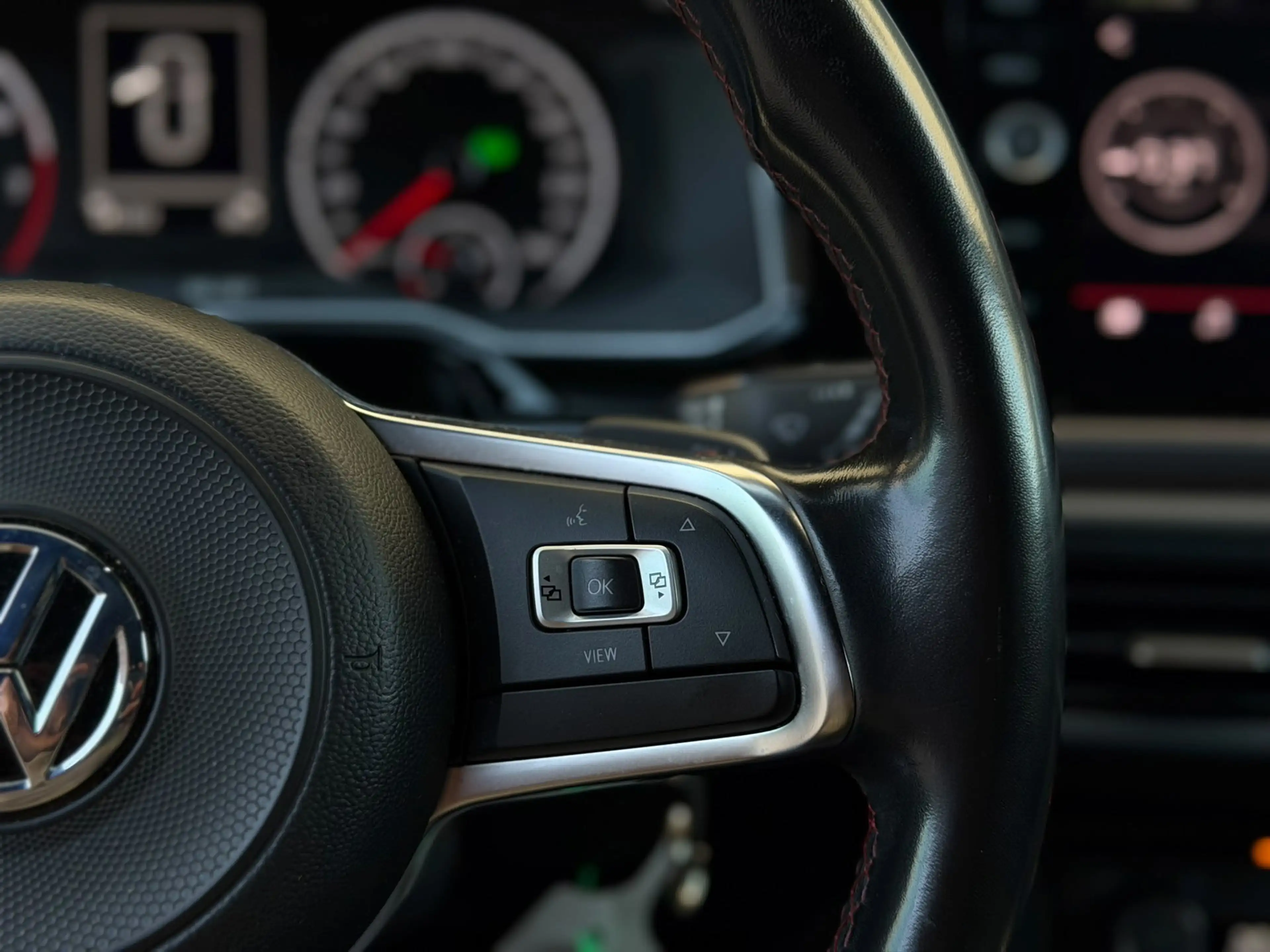 Volkswagen Polo GTI 2.0 TSI 200PK (CARPLAY, PARKEERSENSOREN V+A, AUTOM — photo 12