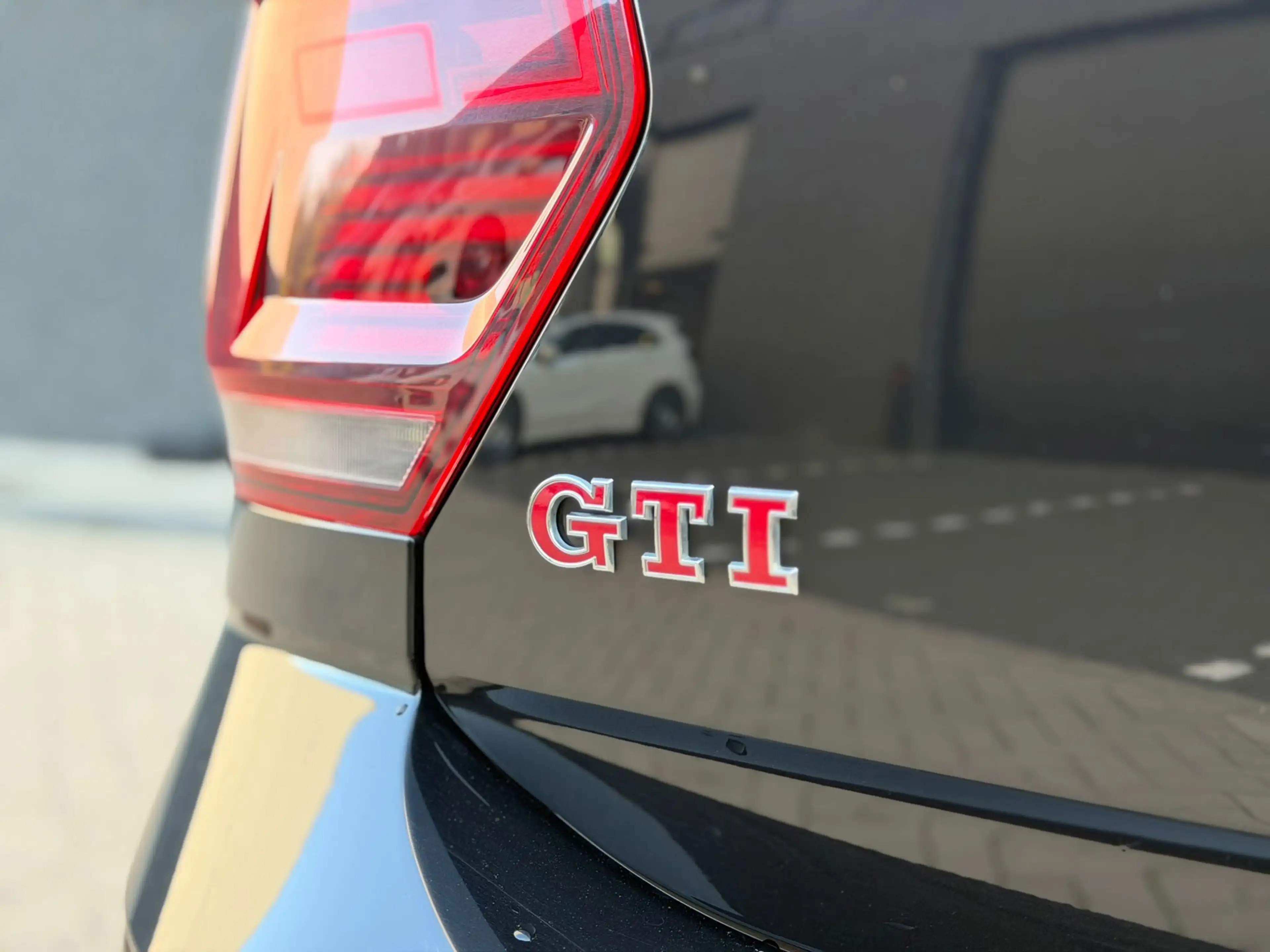 Volkswagen Polo GTI 2.0 TSI 200PK (CARPLAY, PARKEERSENSOREN V+A, AUTOM — photo 23