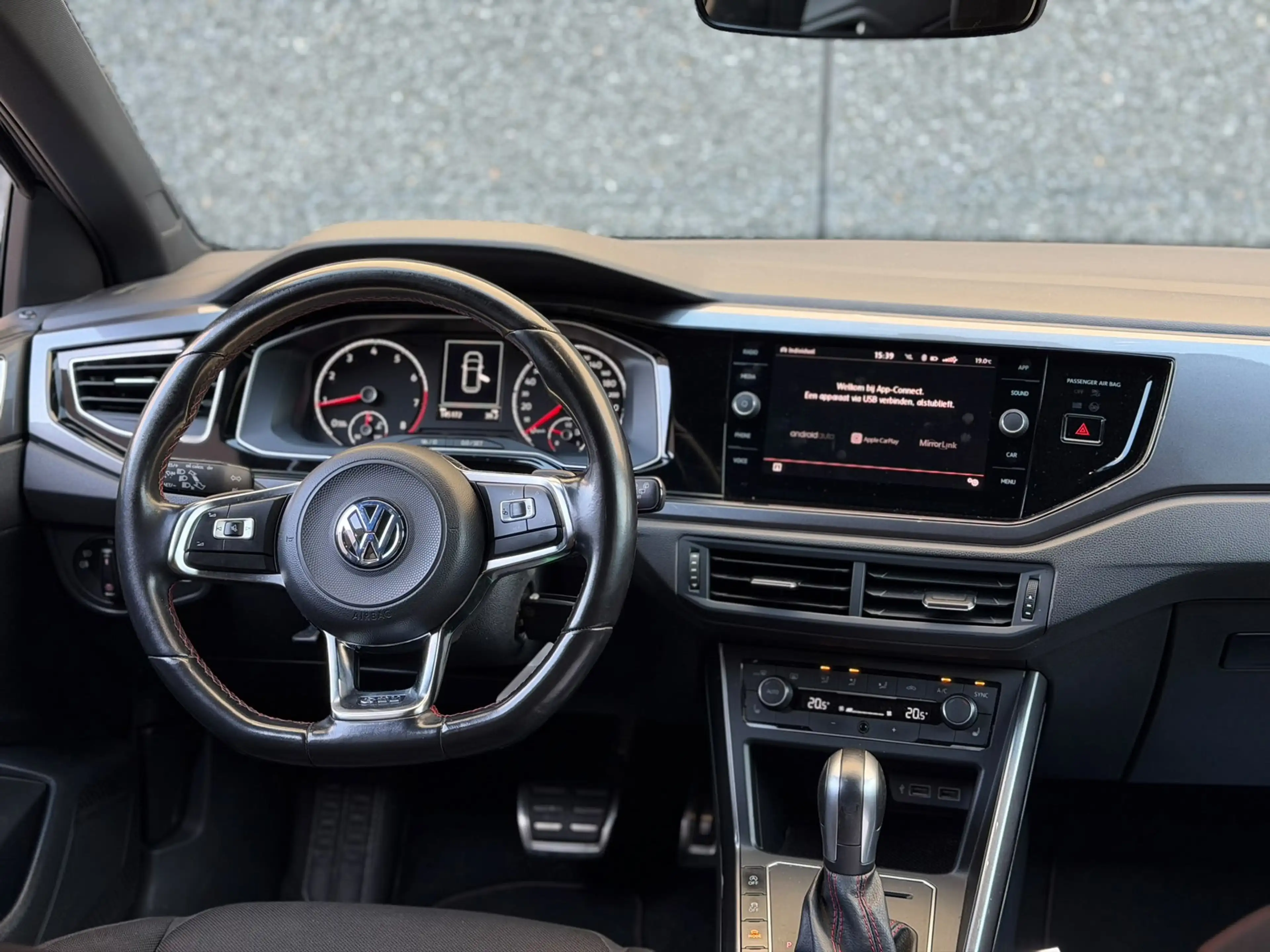 Volkswagen Polo GTI 2.0 TSI 200PK (CARPLAY, PARKEERSENSOREN V+A, AUTOM — photo 10
